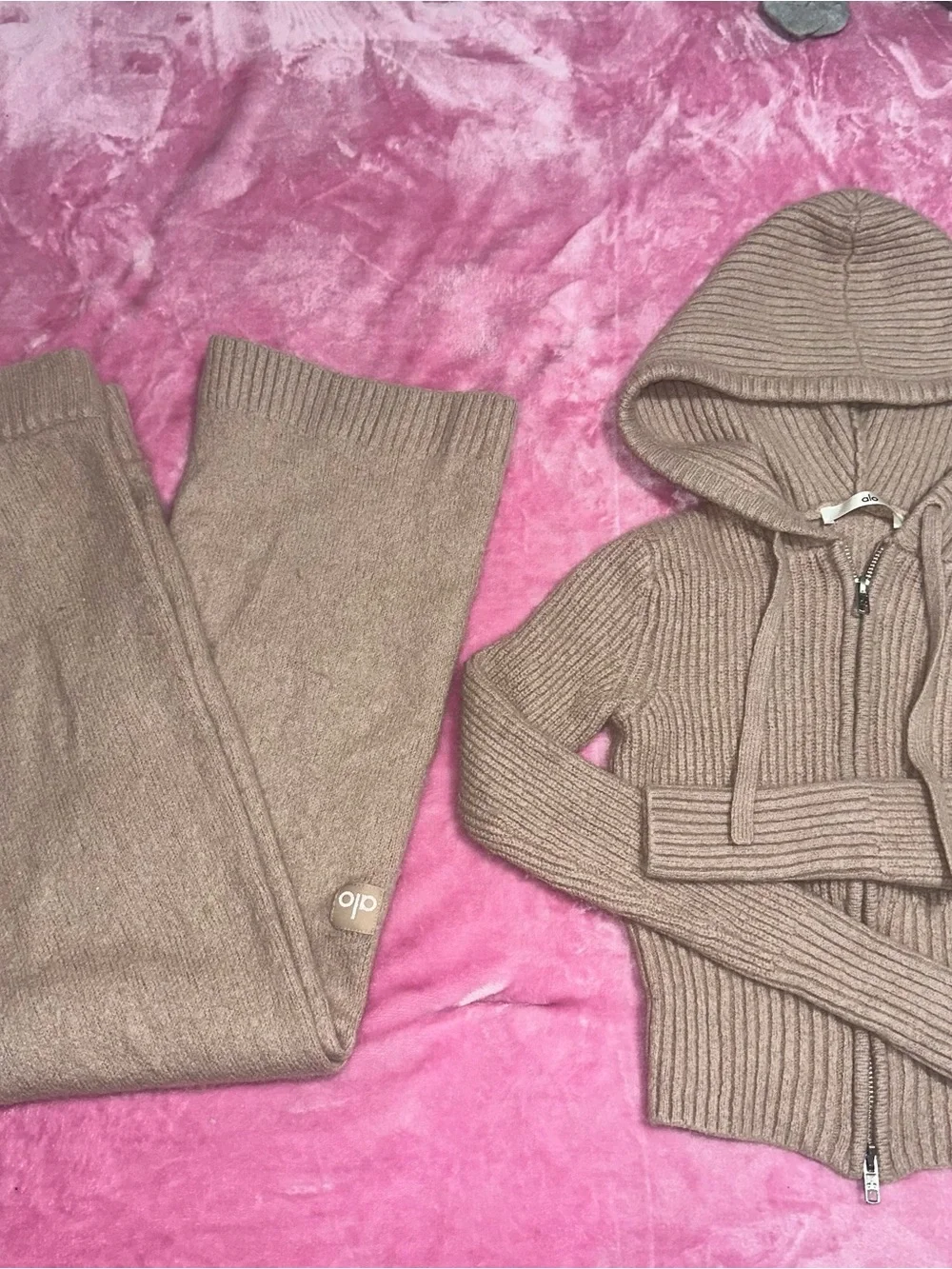 ALO Wool Cashmere Sweater & Pant Set